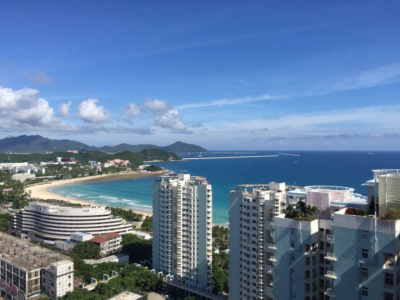 三亚大东海柏瑞精品海景酒店1晚住宿 双人帆船出海 旅拍 接机/送机(二