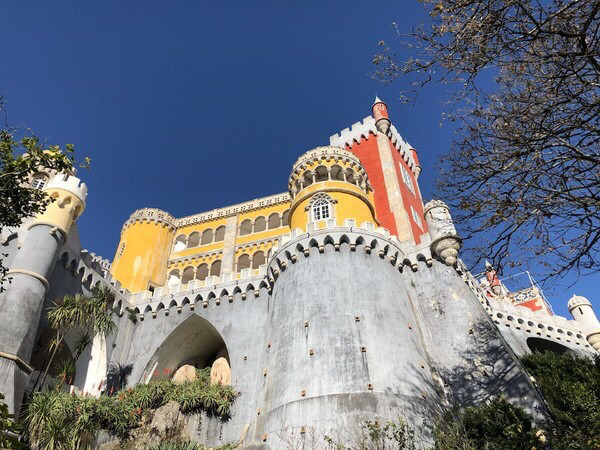 冬天去西班牙,那边天气怎样?天黑以后有什么推