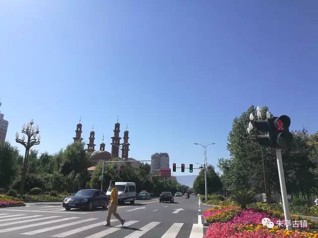 巩留镇人口_伊犁巩留县城蝴蝶湖(2)
