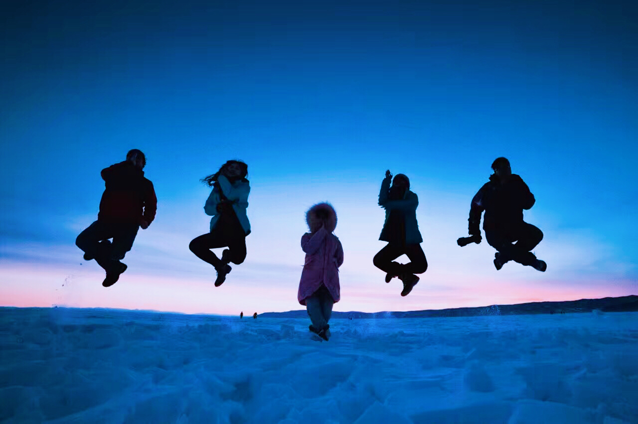 猜成语图片落日路_看图猜成语(2)