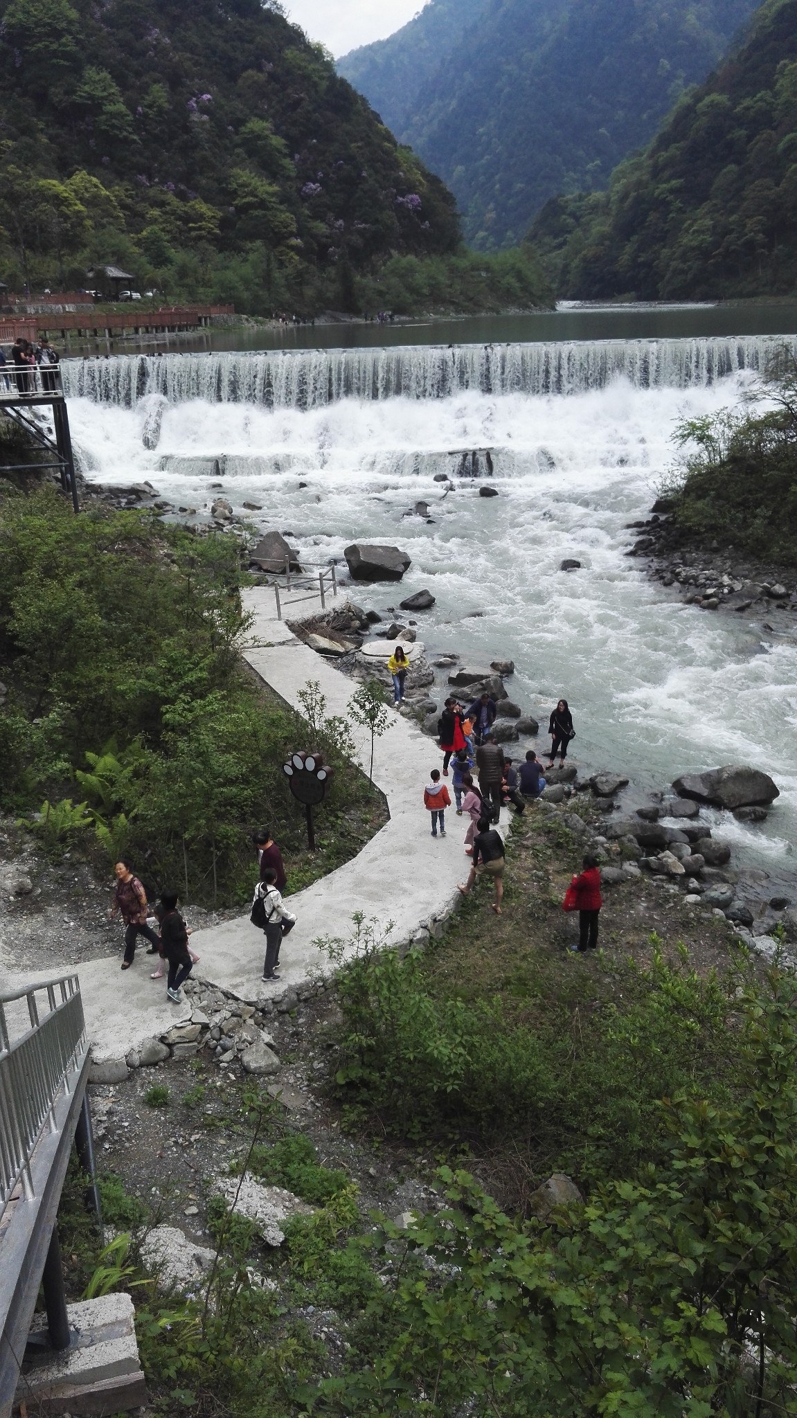 避开喧闹的五一游——喇叭河景区