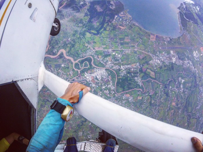 跳伞是不是很恐怖?安全吗?哪里可以跳伞?