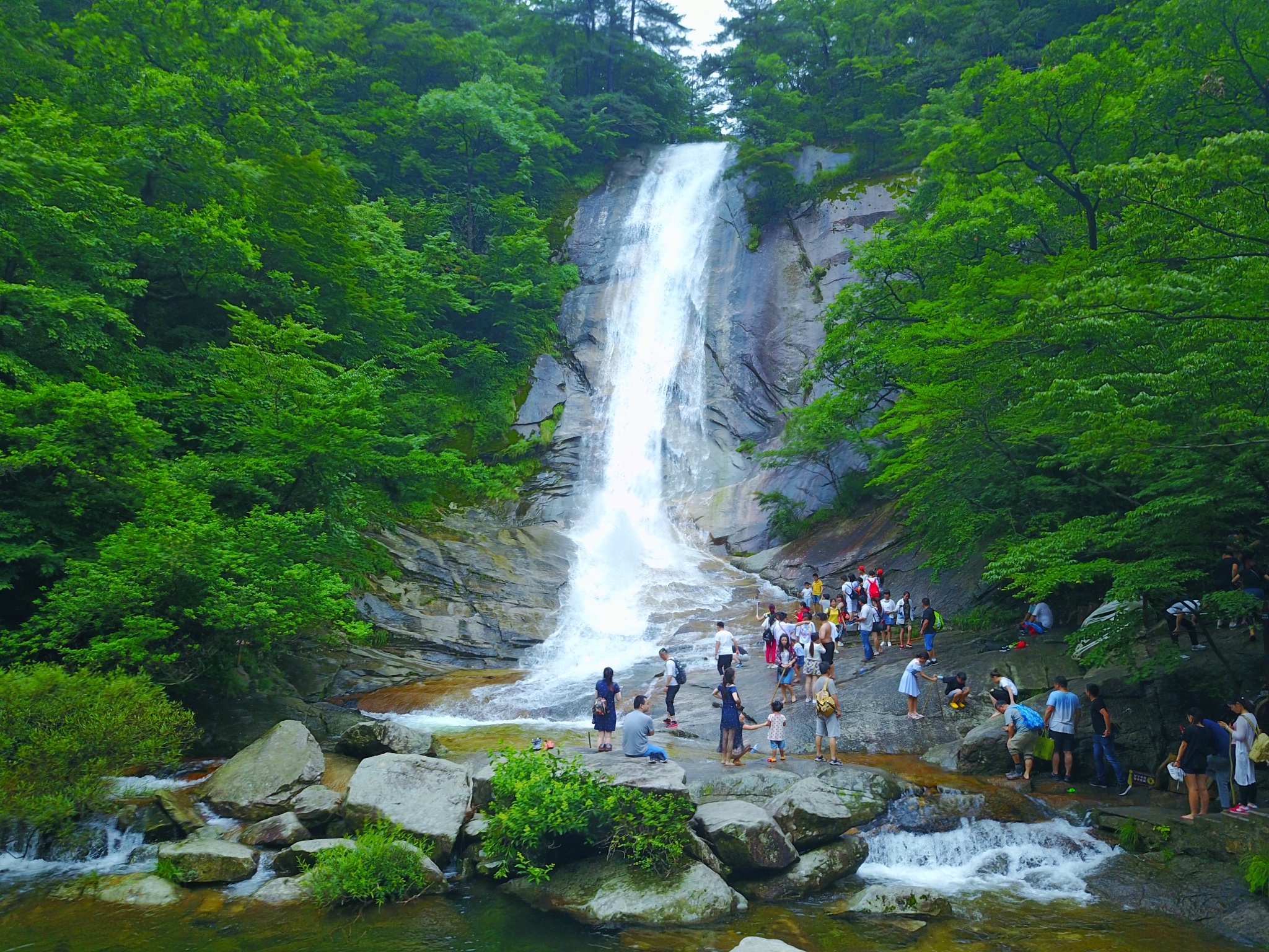 坐着高铁游金寨(两天一夜避暑之旅)