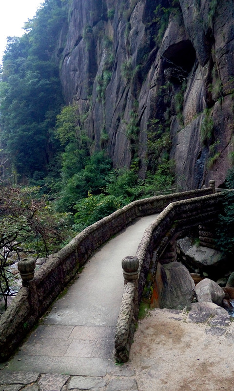 探寻黄山风景区西大门秘境