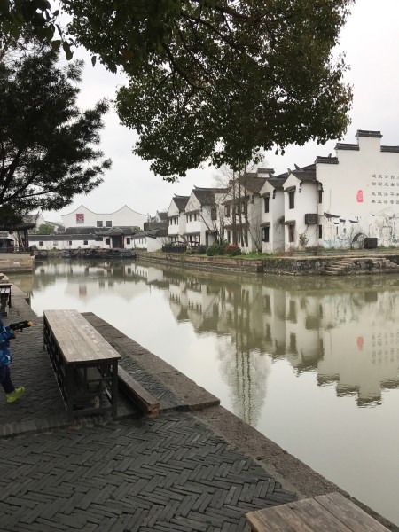 杭州怎么去横店最快 wKgBZ1j13PuAbZVmABZr6f2NEC025.jpeg?imageView2%2F2%2Fw%2F600%2Fh%2F600%2Fq%2F90