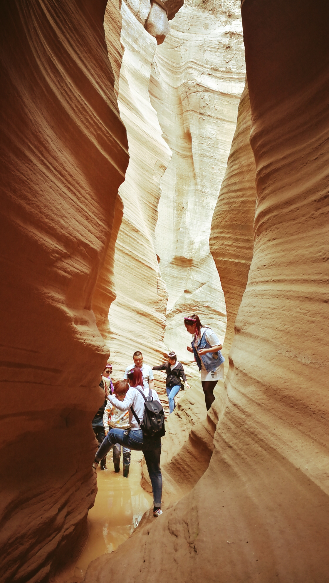 甘泉雨岔大峡谷印象