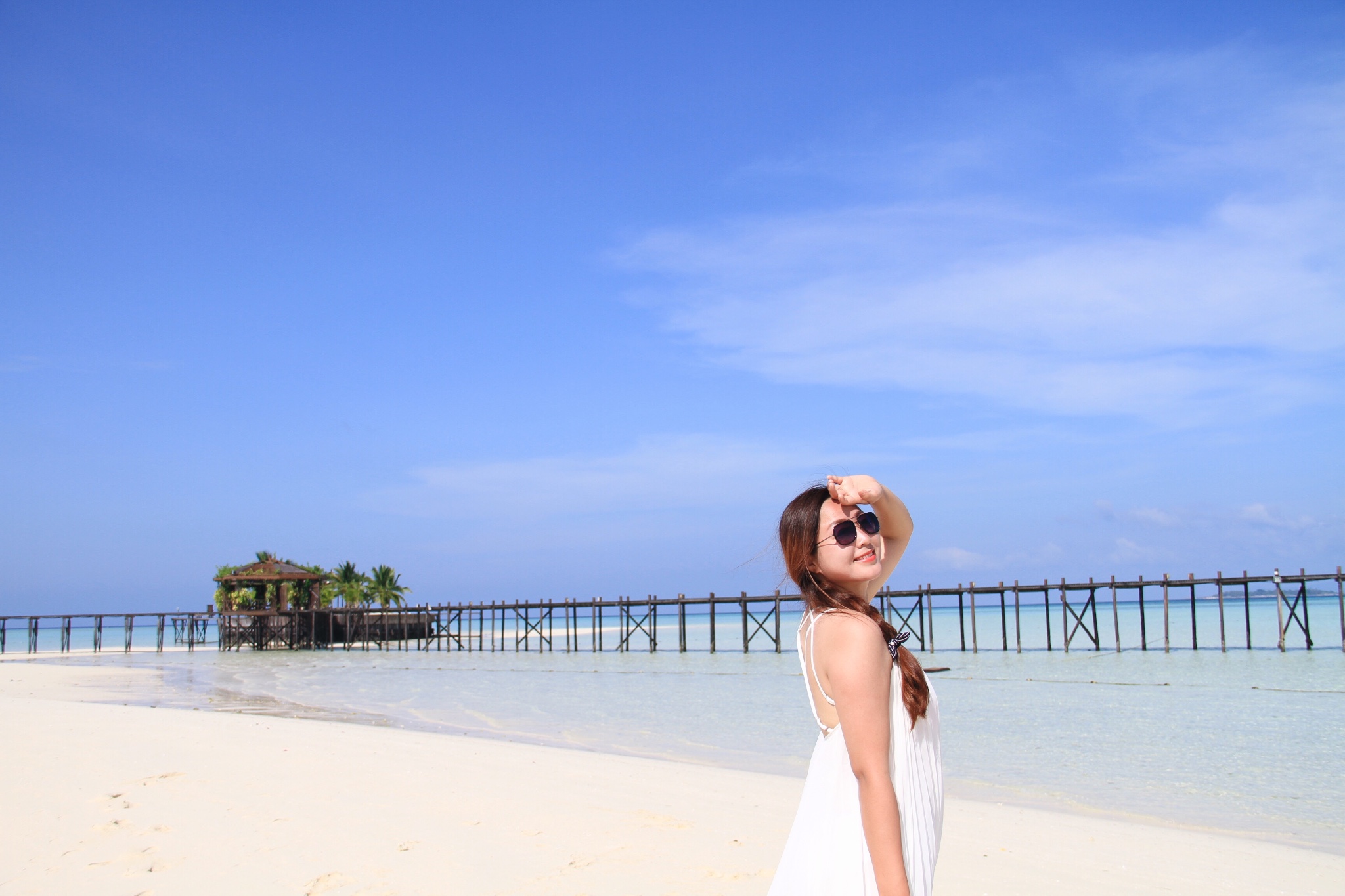 wKgBZ1n9exqAfajdAAeLIbxaFss57.jpeg?imageView2%2F2%2Fw%2F600%2Fh%2F600%2Fq%2F90