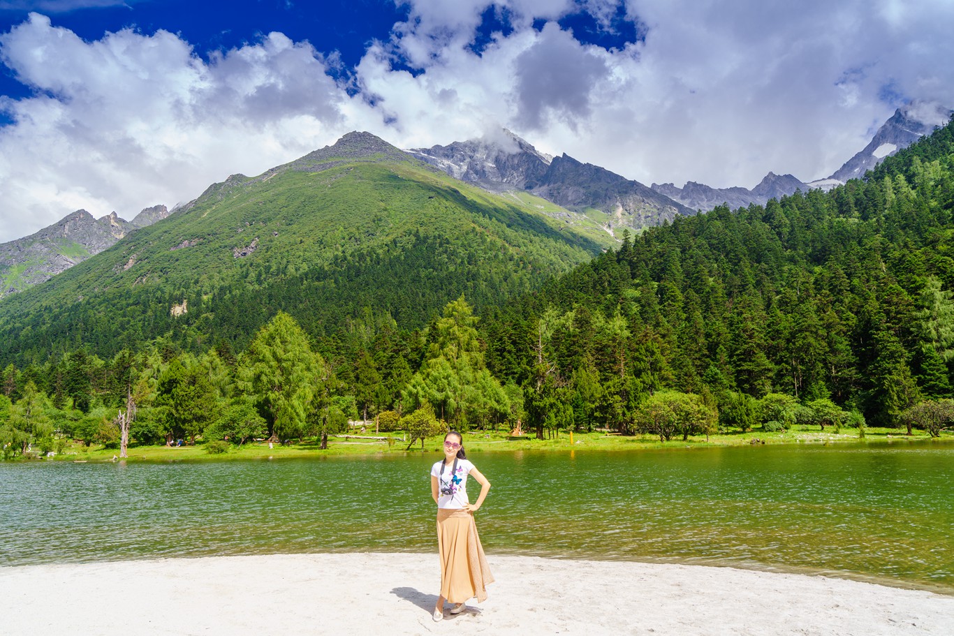 毕棚沟风景区        