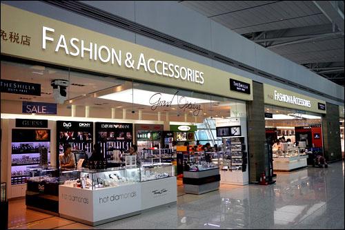 新加坡机场免税店最划算化妆品品牌，买到手软！ 