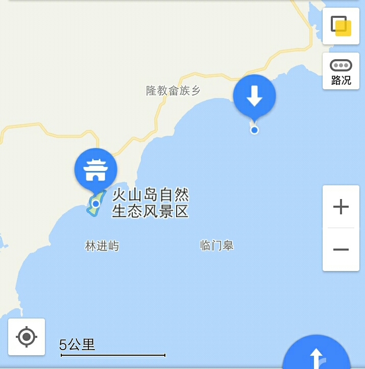 我来看看一路繁花相送的镇海角画里的火山岛也来看看春天