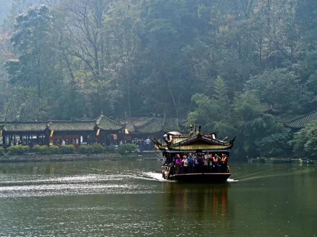青城山一日深度游