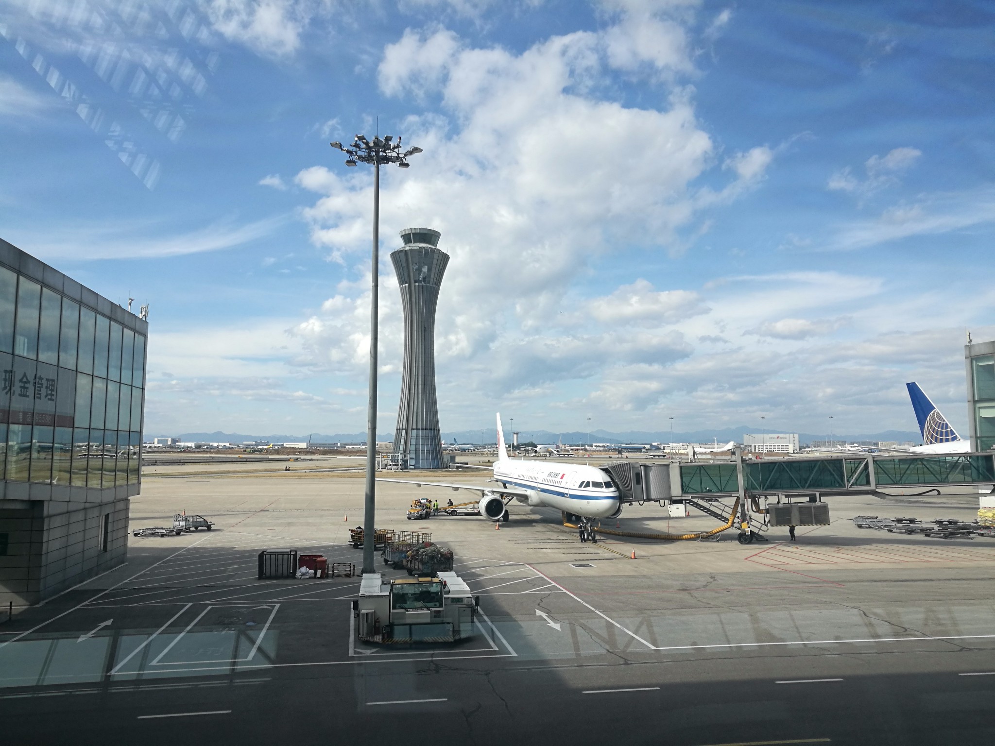 wKgBZ1oM88yAAnA6AAimXTpSqqw75.jpeg?imageView2%2F2%2Fw%2F600%2Fh%2F600%2Fq%2F90