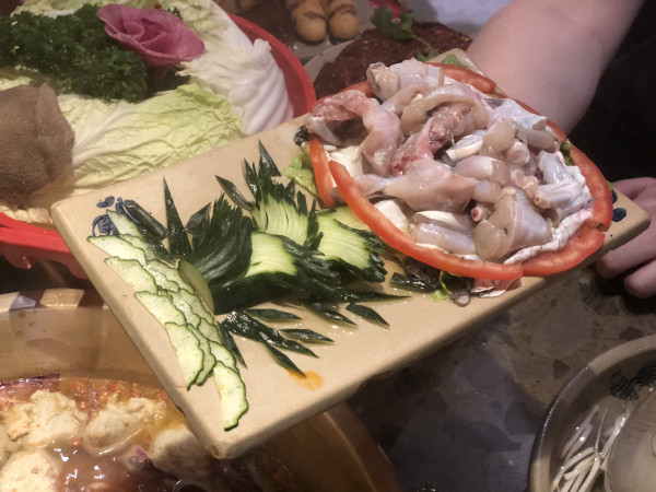 牛肉怎么切片才最嫩 wKgBEFsvlbOARqhGABl_U63IEUM21.jpeg?imageView2%2F2%2Fw%2F600%2Fh%2F600%2Fq%2F90