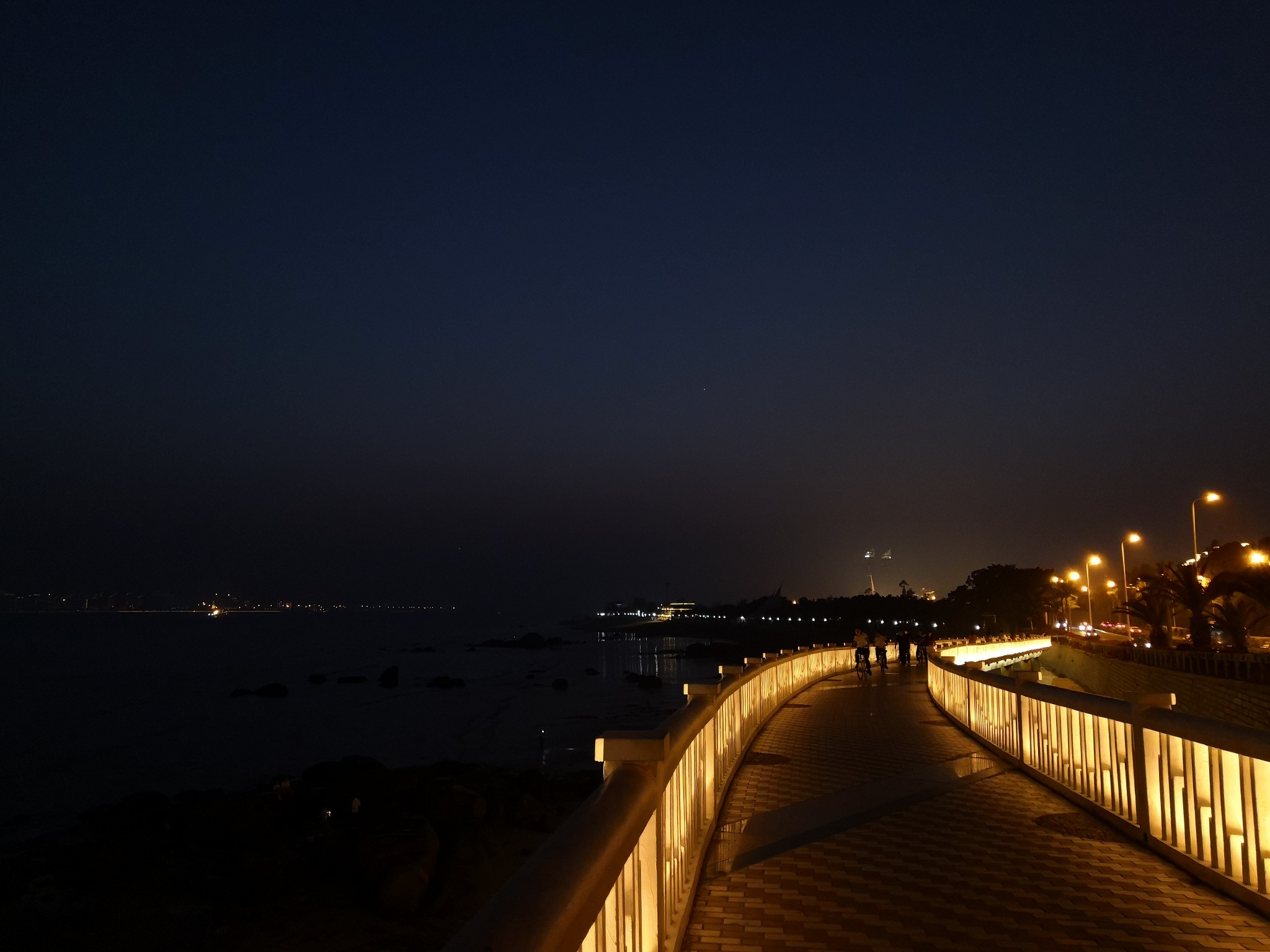 day3 环岛骑行 厦大体验 中山路夜景