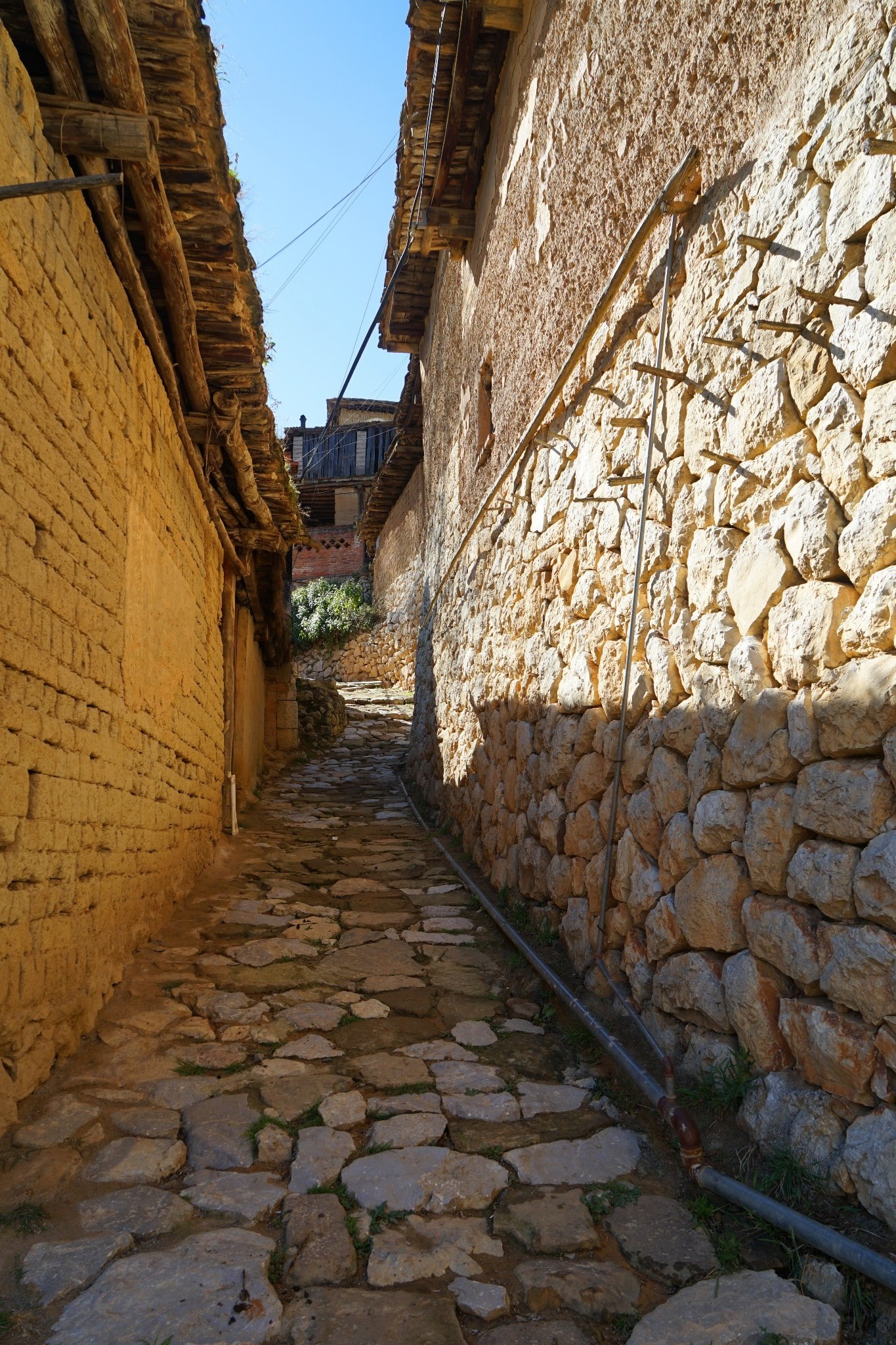 彝族民居遗珍,建筑活化石:泸西.城子古村.土掌房