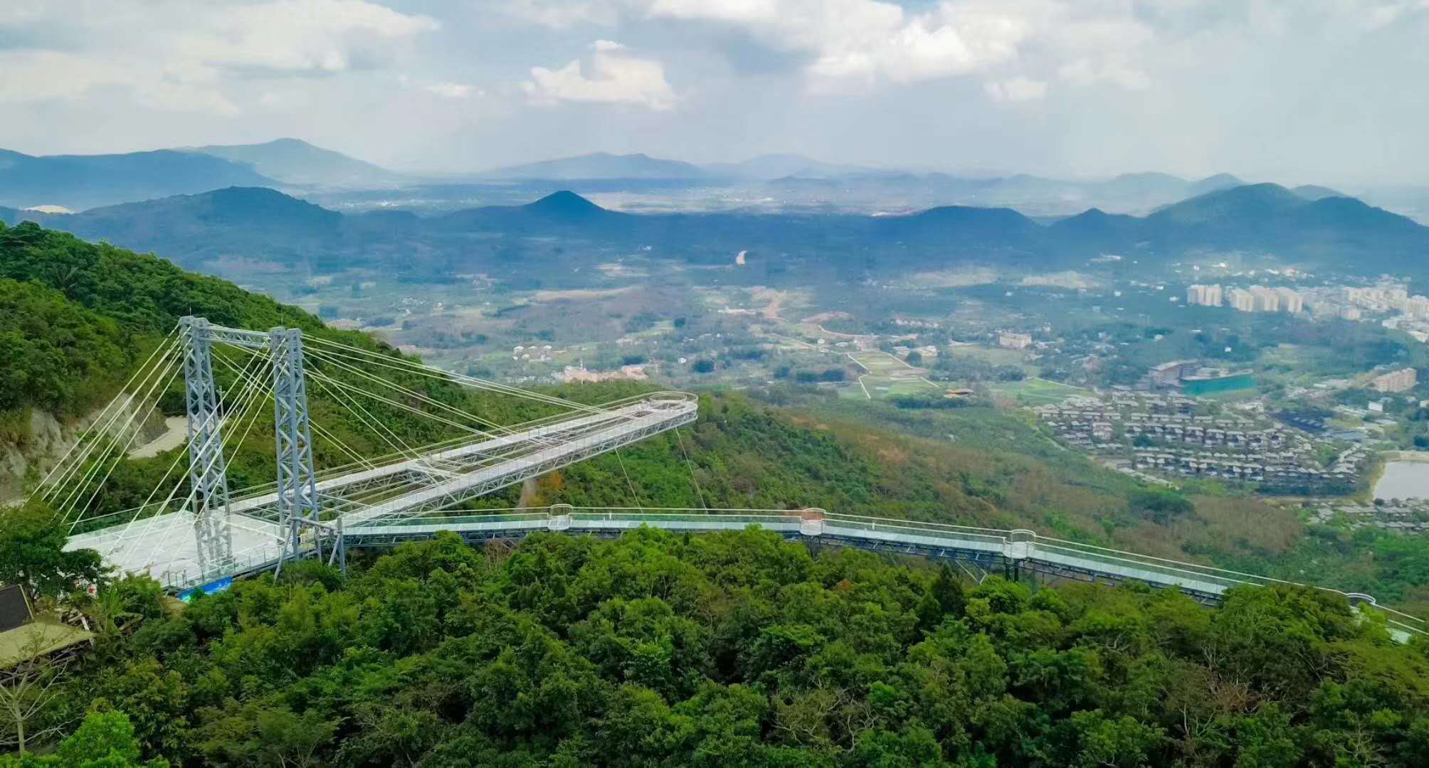 可赠送游艇出海游 提前预约 ·保亭呀诺达热带雨林景区 (提前一小时