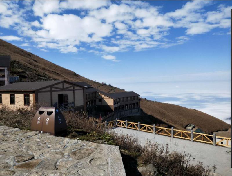 武功山金顶景观木屋天街客栈