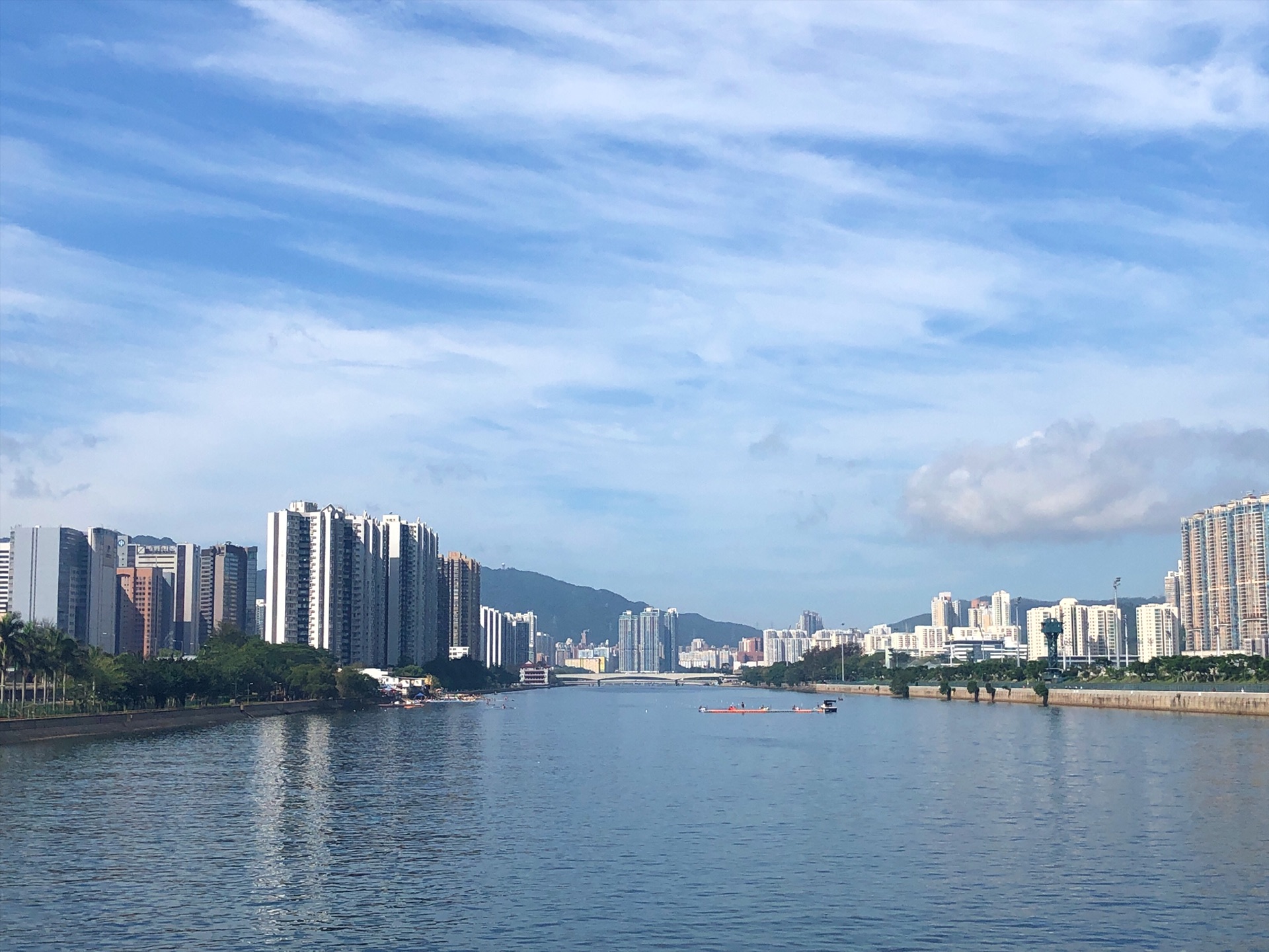 疫情使苏州gdp增长更快吗_苏州机动车增长图