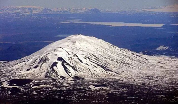 兰德曼纳劳卡高地最著名的当属海克拉火山(hekla).