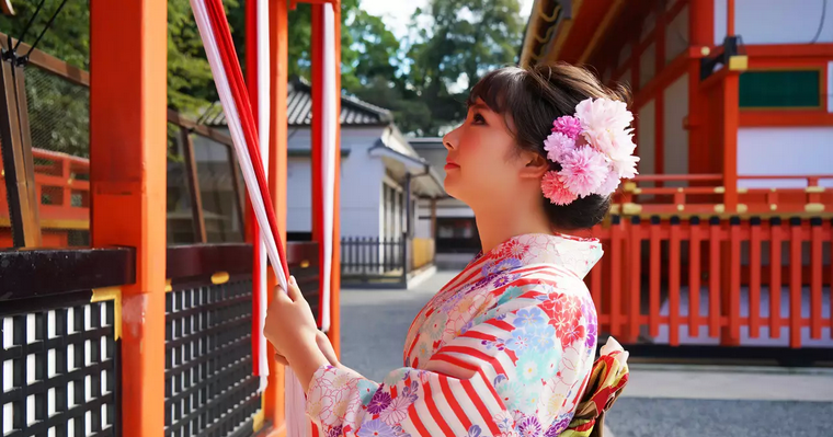 日本女人和服的秘密_日本出租和服价格_日本穿和服爱情动作片