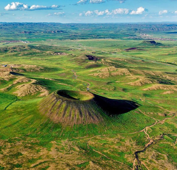 游走乌兰哈达火山群