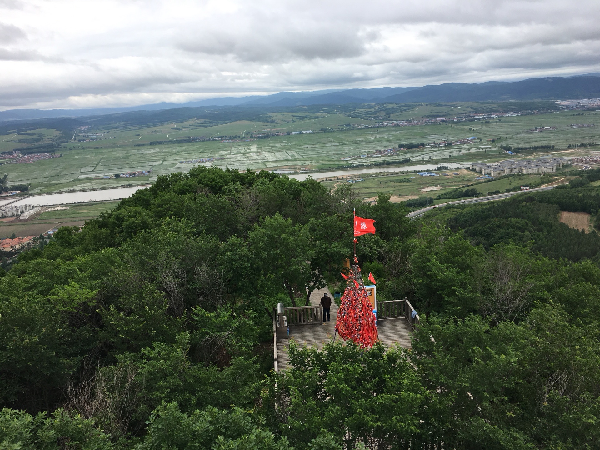 延吉登顶帽儿山