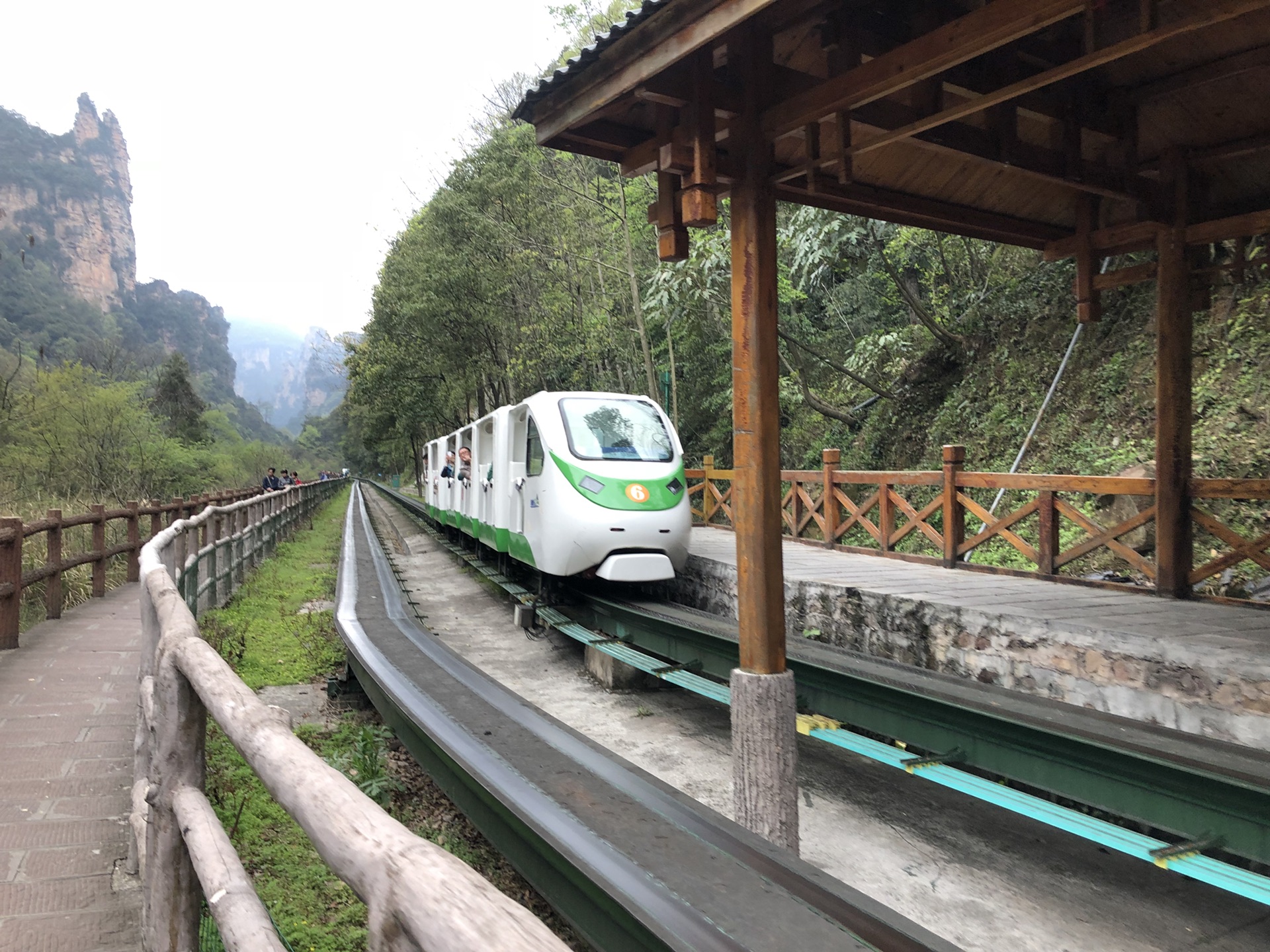 人均溪门