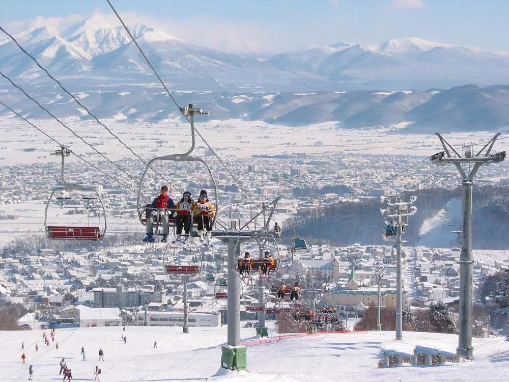 贪大求广也是雪场的本事!滑遍这10大日本雪场算nb