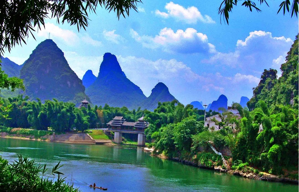 行程特色:0自费0强消,100%好评桂林之旅         精选酒店: 精选当地
