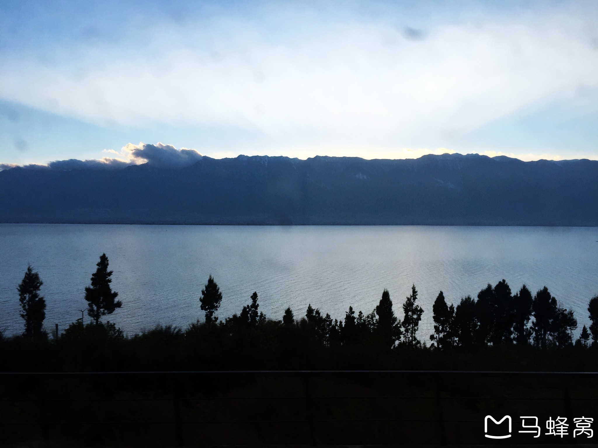 wKgBEFttIuKAZuuyAAYEZdGC_Jo26.jpeg?imageView2%2F2%2Fw%2F600%2Fh%2F600%2Fq%2F90