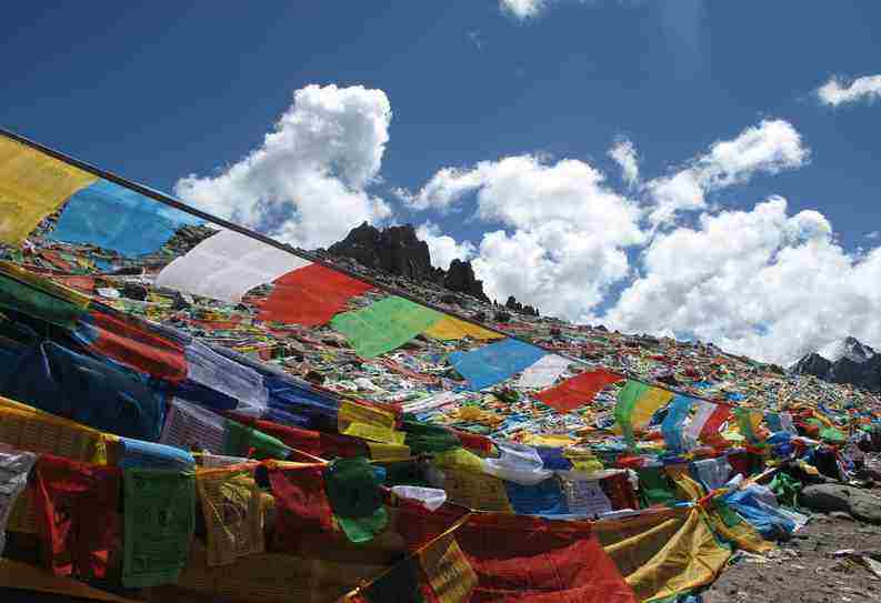 9月底准备冈仁波齐，想知道那边气候 需要带些什么衣物