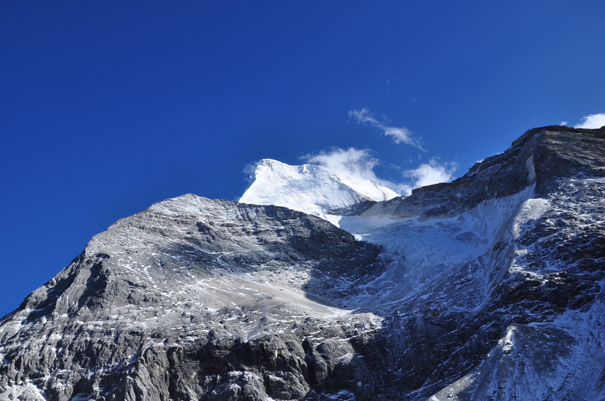 9月底准备冈仁波齐，想知道那边气候 需要带些什么衣物