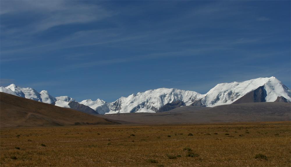 9月底准备冈仁波齐，想知道那边气候 需要带些什么衣物