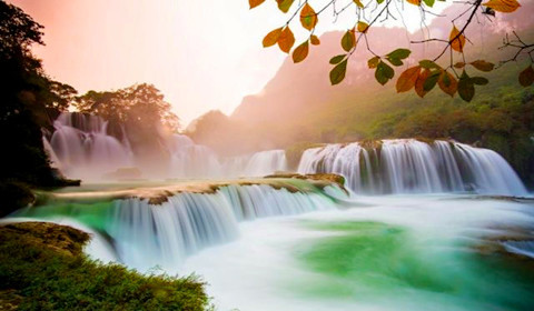 跨国瀑布德天瀑布游览图 wKgBEFpO6MKAIpCyAACyrpPrHw090.jpeg?imageView2%2F2%2Fw%2F510%2Fh%2F8000%2Fq%2F100