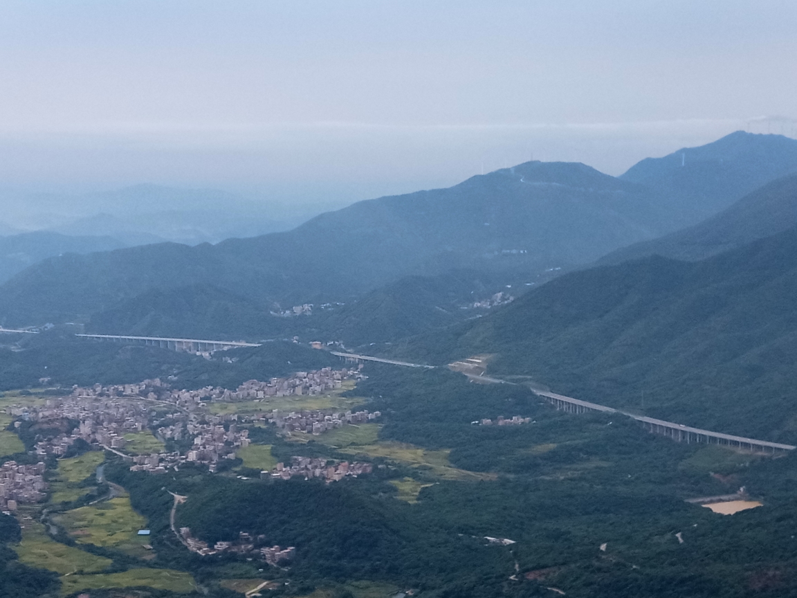 2018-10-10 浮山岭老云田新泳池 根子镇红荔阁中华红