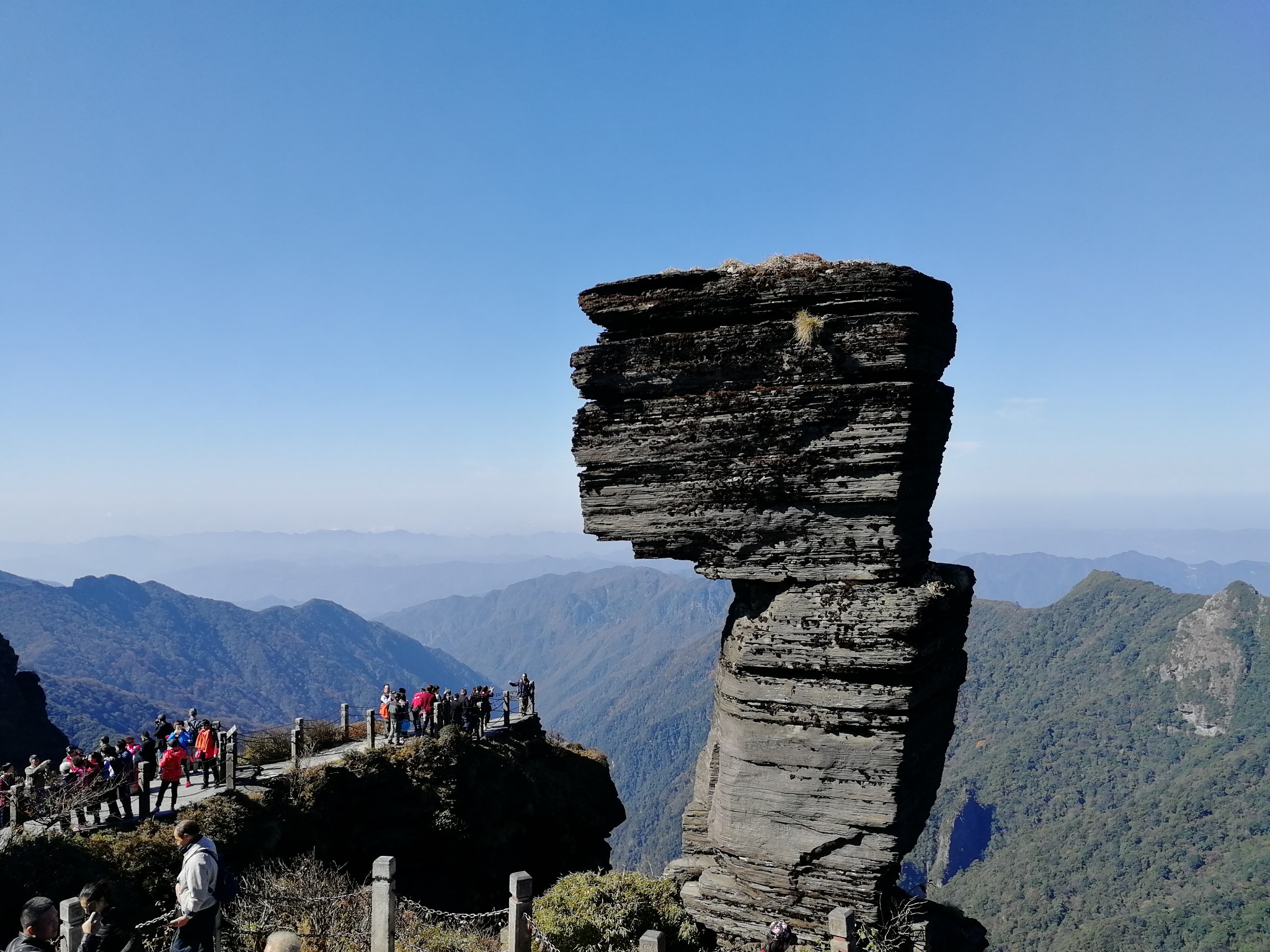 独行黔山沅水间之--"遗世独立"梵净山