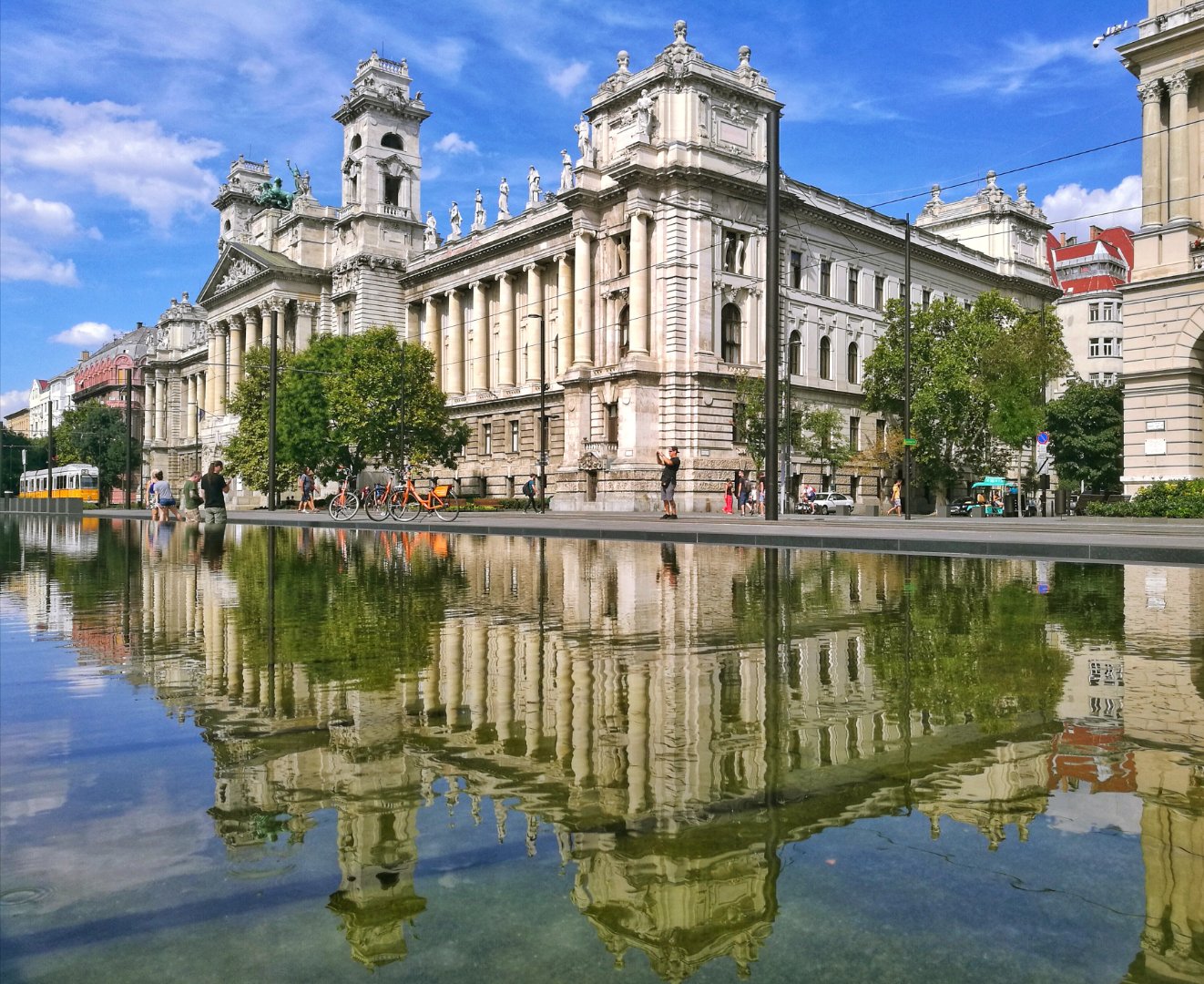 东欧最美城市匈牙利的首都欧洲之心布达佩斯