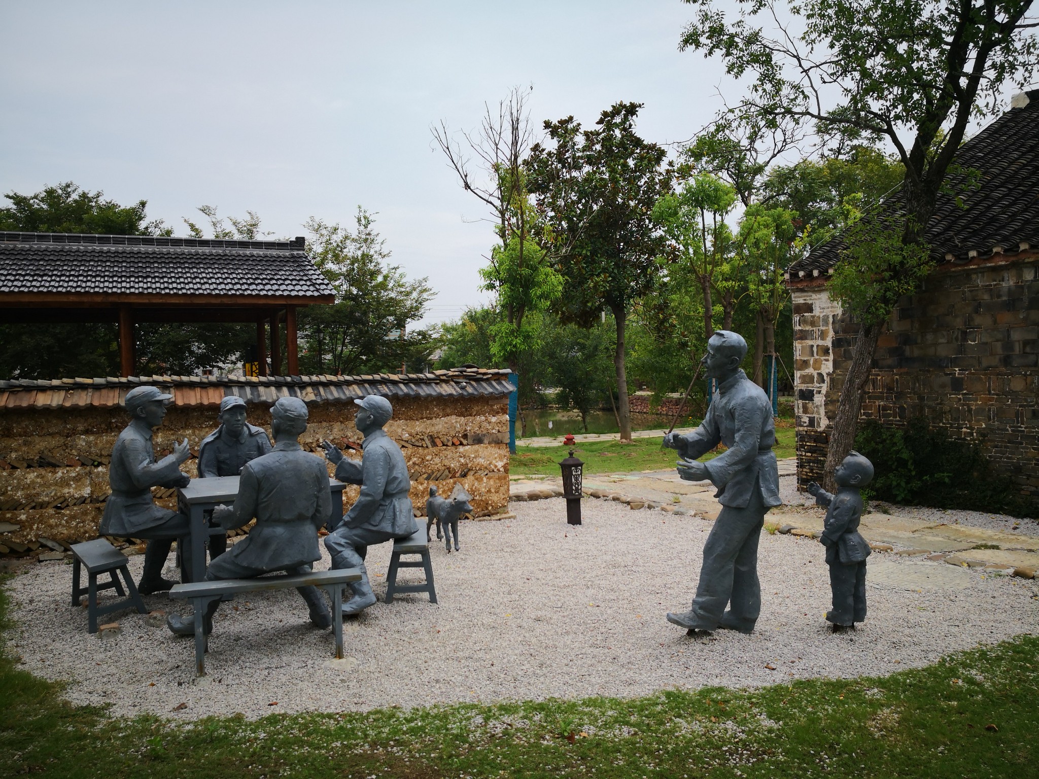 美丽乡村溧水游红色李巷都市田园石山下水美乡村环山河诗画乡村凉蓬下