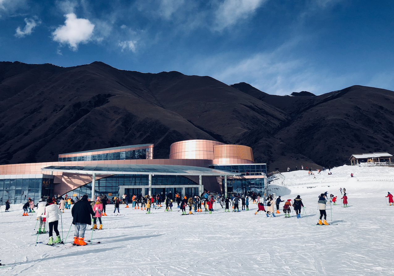 毕棚沟滑雪