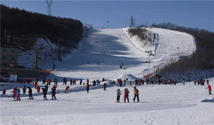 本溪东风湖冰雪大世界戏雪 滑雪小套票(仅限沈阳及省外地区身份证不含