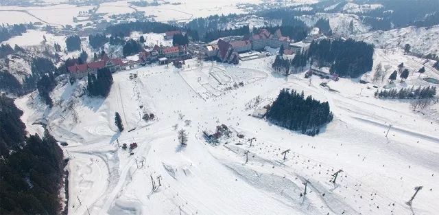 日本 自由行攻略·二世古比罗夫滑雪度假村是本地区规模最大的滑雪