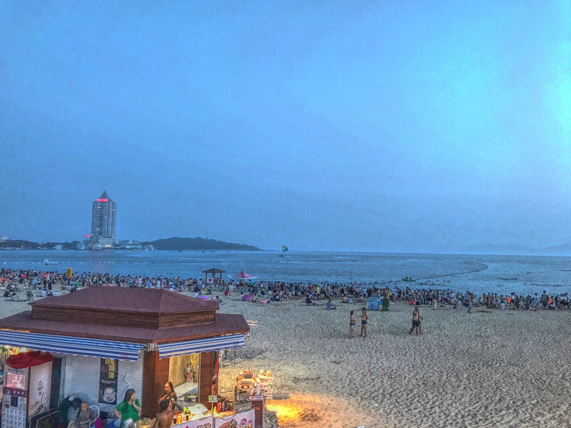 第一海水浴场(南海路)      