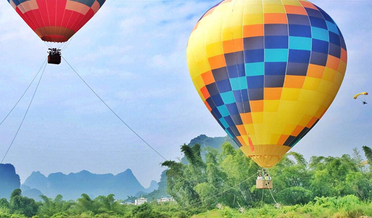 1元免费接送 桂林阳朔燕莎航空营地 热气球/滑翔伞体验 高空俯瞰