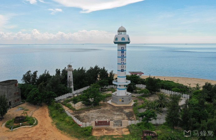 沿着沈海高速持续南下到大陆的尽头,徐闻田园风光便自眼前展开 若是