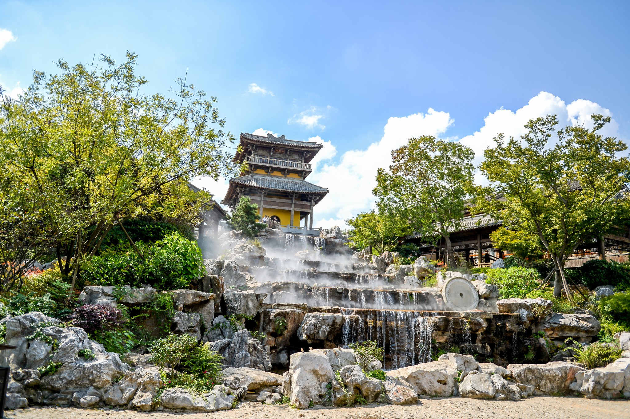 东方盐湖城·道天下景区     