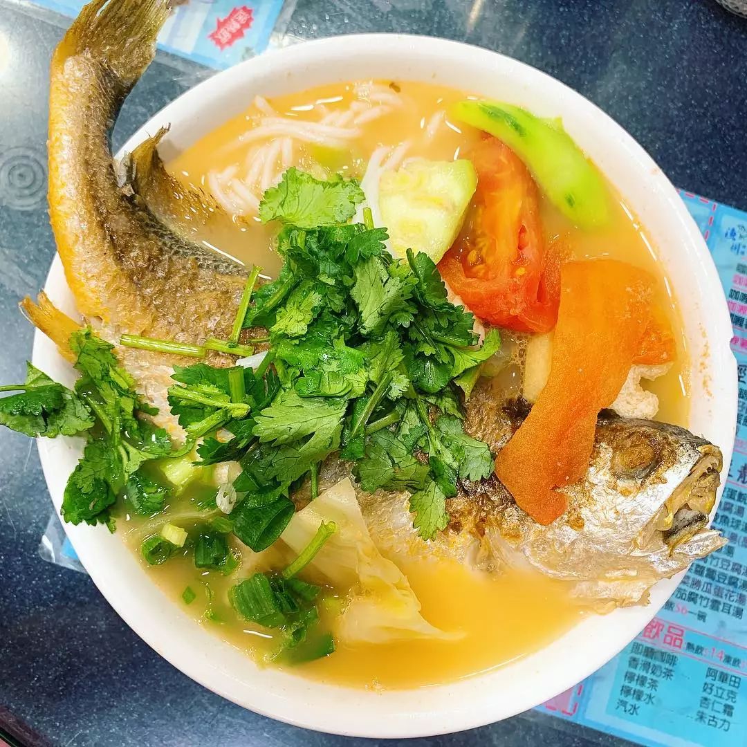 窝樂斯的旅游美食摄影札記: 『马来西亚』 鱼米家 - 软骨鱼汤米线