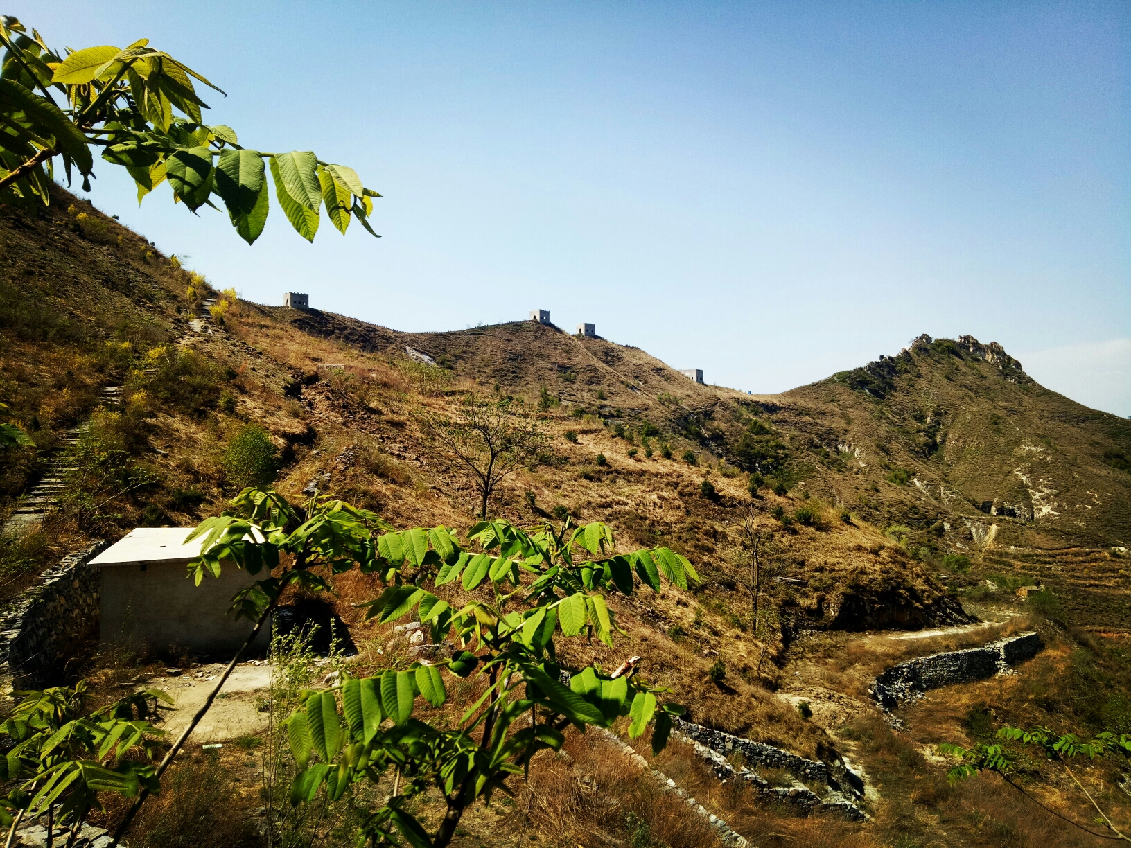 2019-5-2北京房山霞云岭乡白页角分水岭,中共红色教育