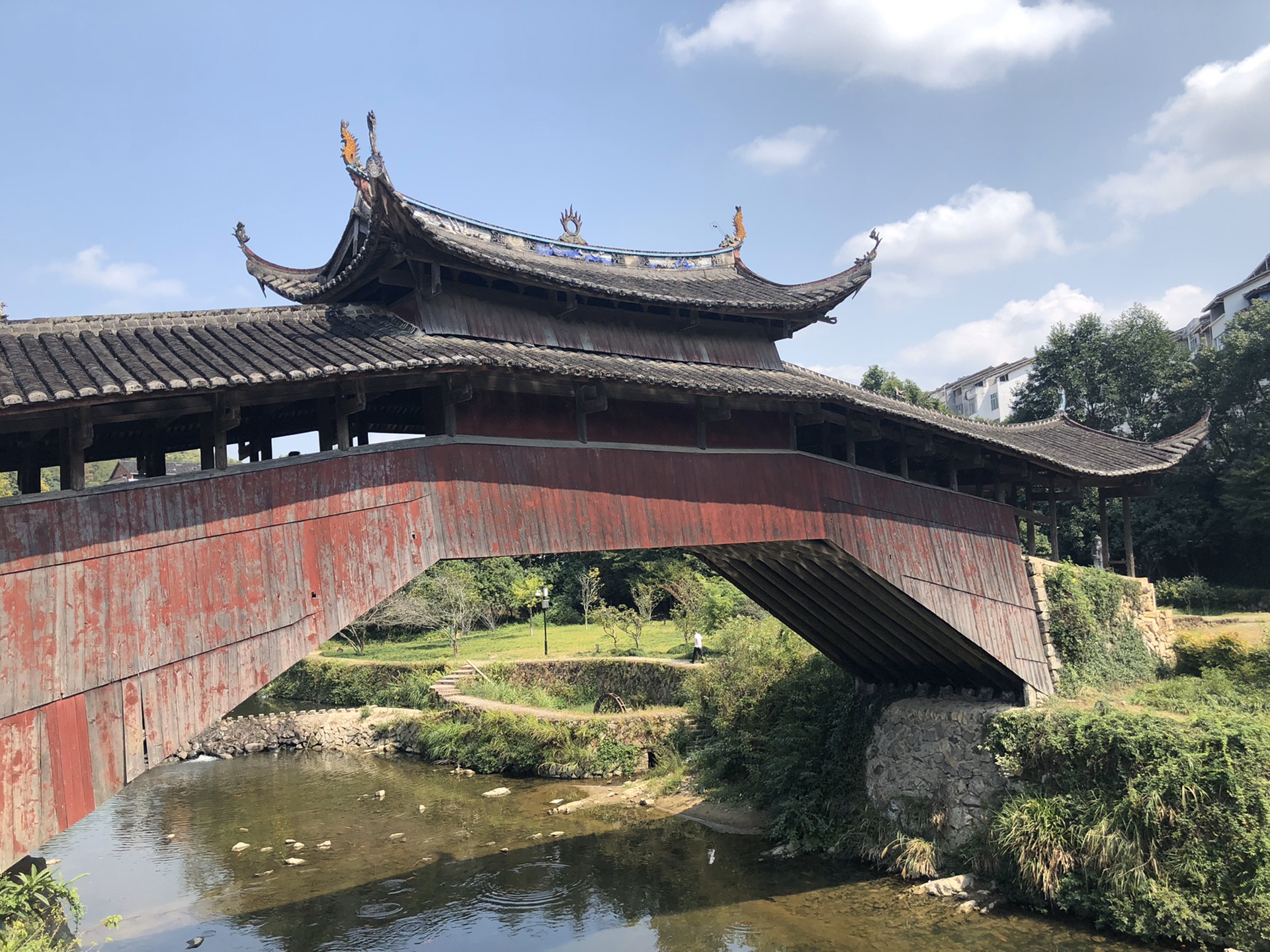 泗溪廊桥风景区        