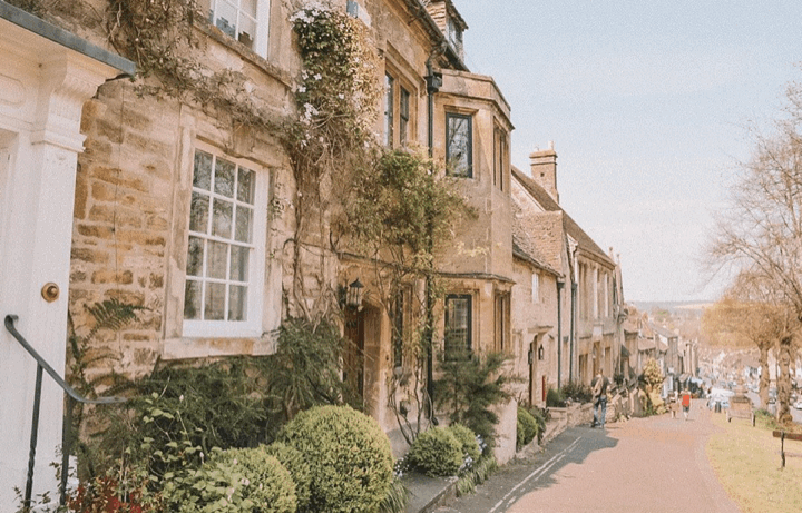 远离喧嚣的城市,停下匆忙的脚步,卸下一切烦恼,找个宁静的小镇