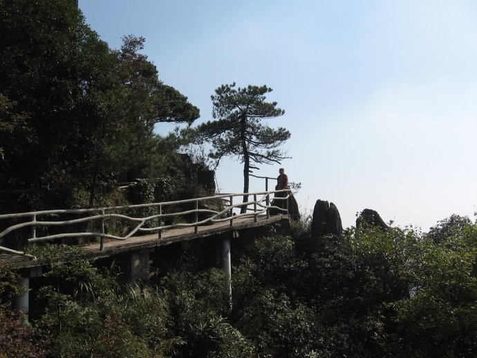 中国旅游日,穿越明月山,寻羊狮幕不遇